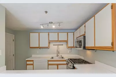 360 Littleton Rd #F2, Chelmsford, MA 01824 - Photo 8