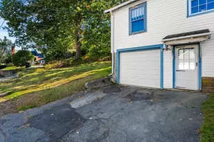 32 Whitney Ave, Beverly, MA 01915 - Photo 4