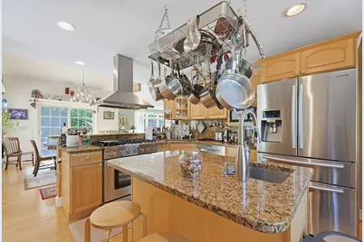 119 North St, Mattapoisett, MA 02739 - Photo 4