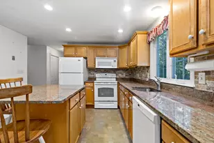 12 Wildwood Rd, Plymouth, MA 02360 - Photo 22