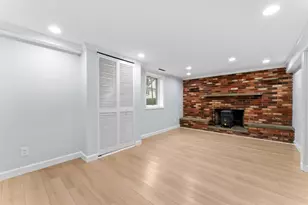 100 Middle St, Woburn, MA 01801 - Photo 14