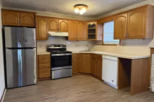 117 Pierce St, Malden, MA 02148 - Photo 2