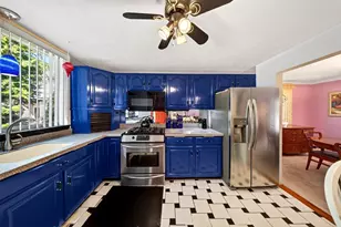 43 Gaslight Ln, Easton, MA 02356 - Photo 4