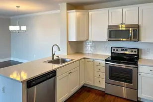 978 Worcester, Wellesley, MA 02482 - Photo 4