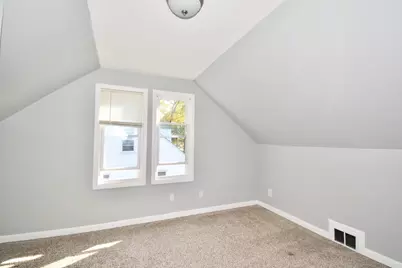 66 Curve St, Springfield, MA 01104 - Photo 22