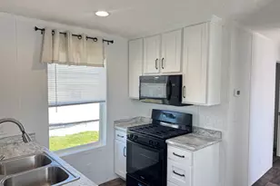 131 Washington St, Foxboro, MA 02035 - Photo 8