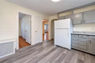 107 Fuller St, Pawtucket, RI 02861 - Photo 10