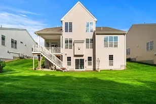 21 Pine Tree Dr, Methuen, MA 01844 - Photo 4