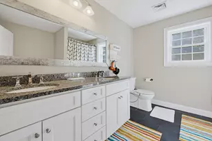 190 Hannah Dr, Northbridge, MA 01588 - Photo 20