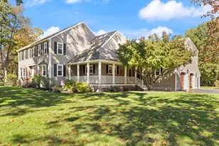 4 Stratford Ln, Easton, MA 02356 - Photo 2