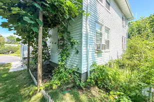 35 Reedsdale Rd, Milton, MA 02186 - Photo 4