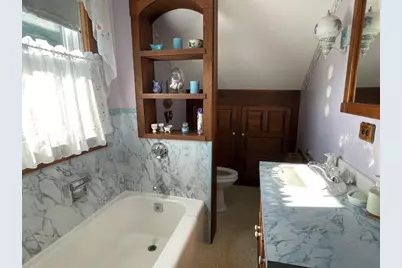77 Newton, Greenfield, MA 01301 - Photo 18