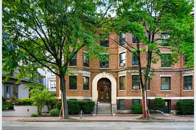 31 Linnaean St #2, Cambridge, MA 02138 - Photo 4