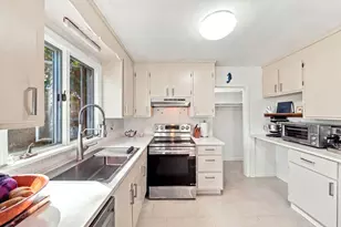 6 Alice St, Revere, MA 02151 - Photo 10