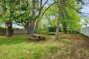 94 Cora Ave, Chicopee, MA 01013 - Photo 8