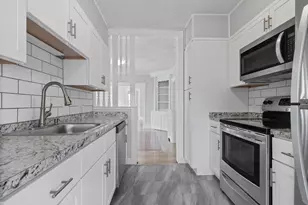 14 Windsor, Medford, MA 02155 - Photo 2