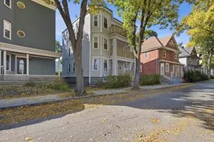 19 Samoset St, Boston, MA 02124 - Photo 4