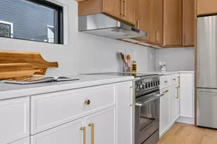 15 Clyde St, Somerville, MA 02145 - Photo 6