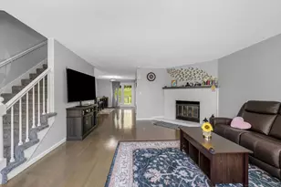28 Meadowview Cir, Nashua, NH 03062 - Photo 10