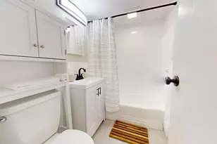109 Warren St, Watertown, MA 02472 - Photo 8