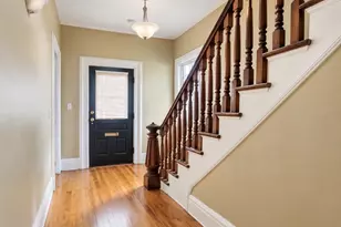 67 Thompson St, Springfield, MA 01109 - Photo 2