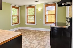 67 Thompson St, Springfield, MA 01109 - Photo 6