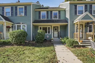 38 Walnut Cir, Merrimack, NH 03054 - Photo 2