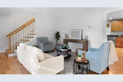 2A Auburn St #2A, Woburn, MA 01801 - Photo 6