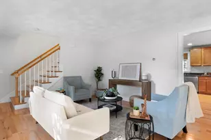 2a Auburn St, Woburn, MA 01801 - Photo 2