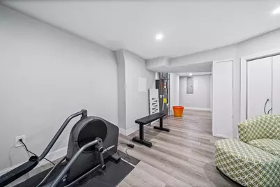 2 Stones Ct, Framingham, MA 01701 - Photo 16