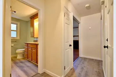 807 Highland St, Northbridge, MA 01534 - Photo 14