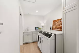 26 Toppans Ln, Newburyport, MA 01950 - Photo 32