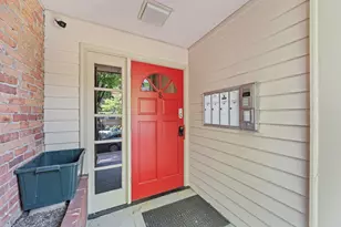 8 Wigglesworth, Boston, MA 02120 - Photo 12