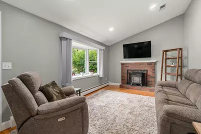 18 Julie Ave, Brockton, MA 02301 - Photo 10