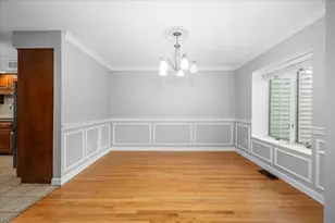 37 Eastern Point Dr, Shrewsbury, MA 01545 - Photo 6