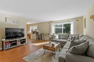 23 Edgelawn Ave, North Andover, MA 01845 - Photo 4
