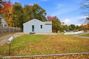 114 Leatherleaf Dr, Springfield, MA 01109 - Photo 4