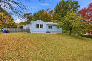 114 Leatherleaf Dr, Springfield, MA 01109 - Photo 1