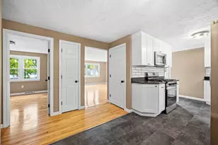 114 Leatherleaf Dr, Springfield, MA 01109 - Photo 12