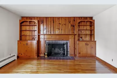 60 Lantern Ln, Stow, MA 01775 - Photo 4