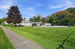 91 Nassau Dr, Springfield, MA 01129 - Photo 34