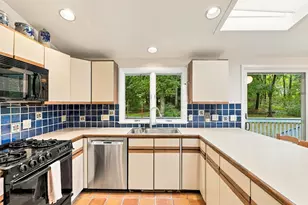 1 Holiday Rd, Wayland, MA 01778 - Photo 16