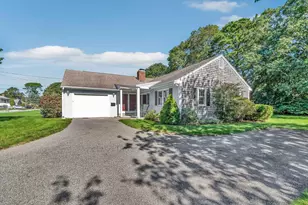 105 Captain Chase Rd, Yarmouth, MA 02601 - Photo 2