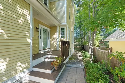 23-25 Woodbine St #23, Newton, MA 02466 - Photo 6