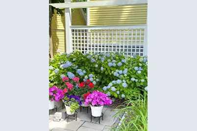 23-25 Woodbine St #23, Newton, MA 02466 - Photo 4