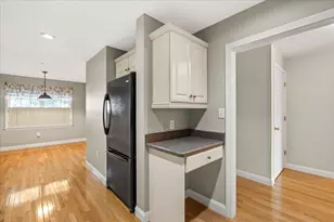 877 Auburnville Way, Whitman, MA 02382 - Photo 8