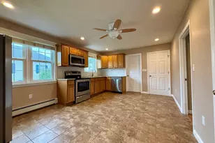 17 Raymond St, East Providence, RI 02914 - Photo 4