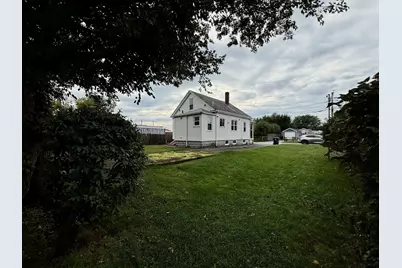 17 Raymond St, East Providence, RI 02914 - Photo 24