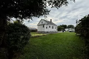 17 Raymond St, East Providence, RI 02914 - Photo 24