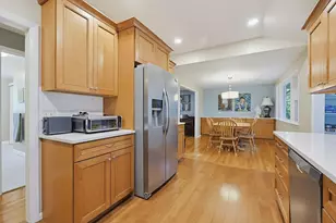 38 Ledgewood Rd, Framingham, MA 01701 - Photo 14